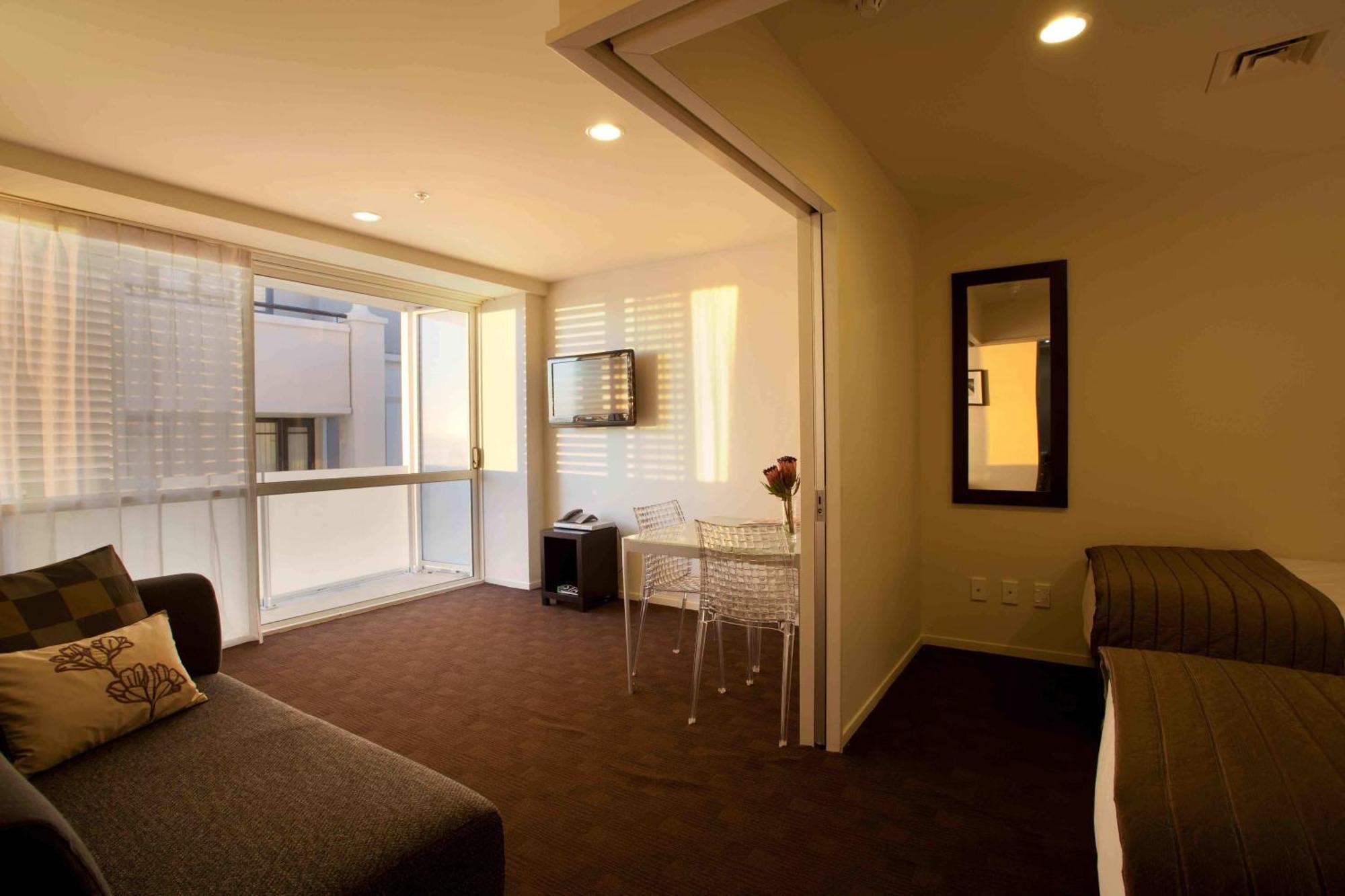The Quadrant Hotel & Suites Auckland Bagian luar foto