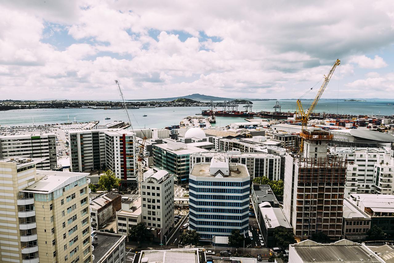 The Quadrant Hotel & Suites Auckland Bagian luar foto