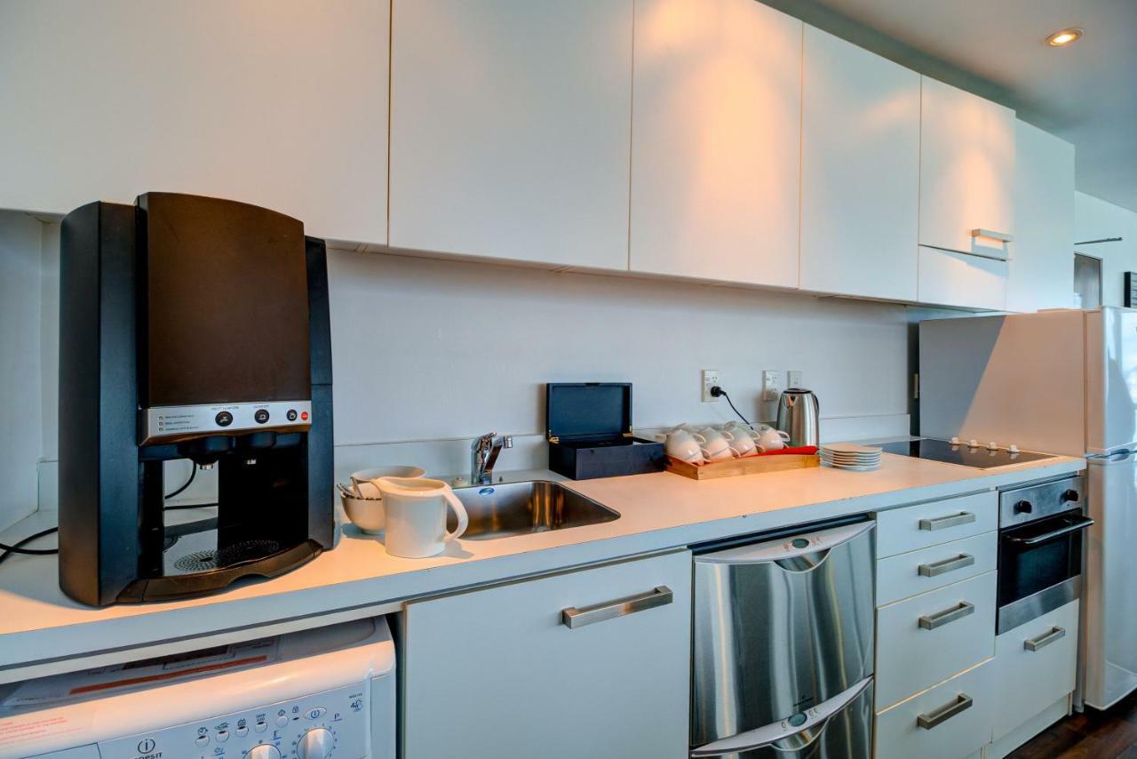 The Quadrant Hotel & Suites Auckland Bagian luar foto