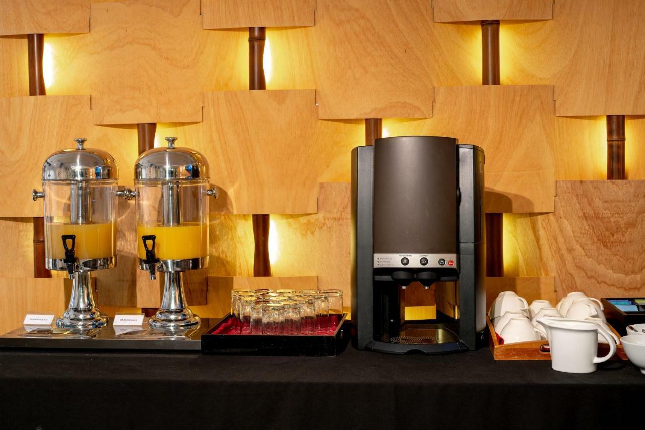 The Quadrant Hotel & Suites Auckland Bagian luar foto
