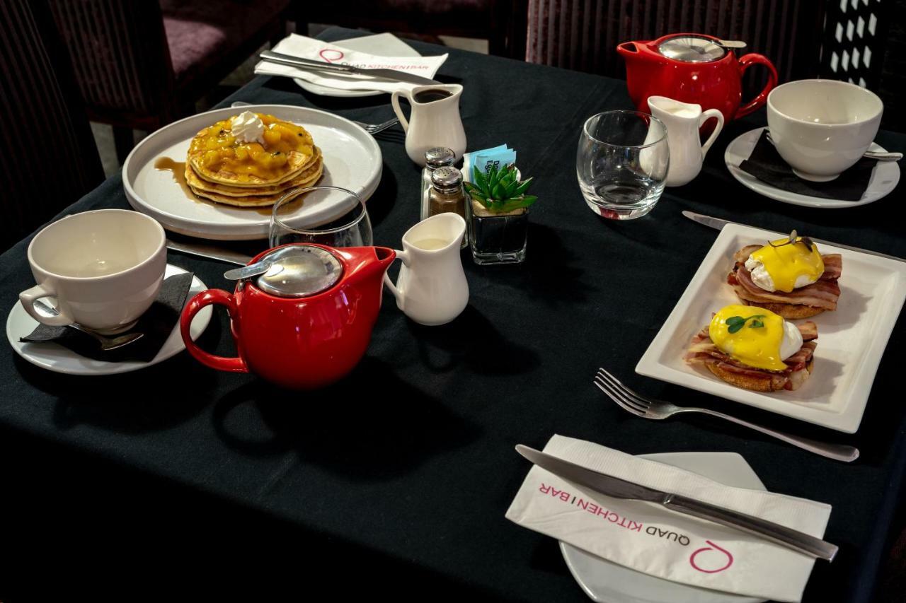 The Quadrant Hotel & Suites Auckland Bagian luar foto